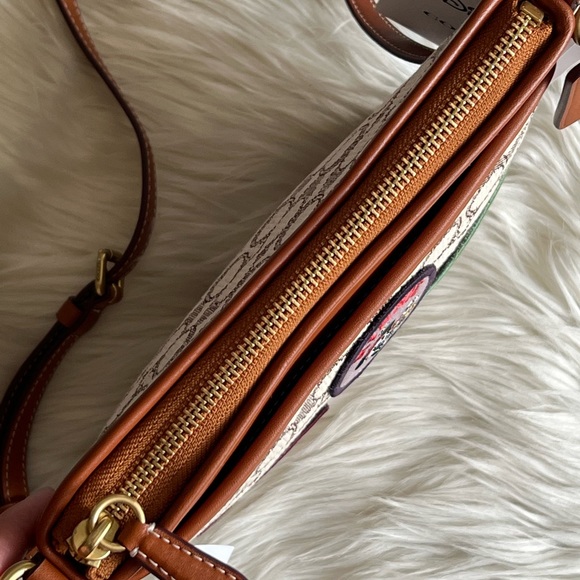 CH491 - Disney X Coach Kitt Messenger Crossbody in Signature Textile Jacquard - Picture 9 of 12